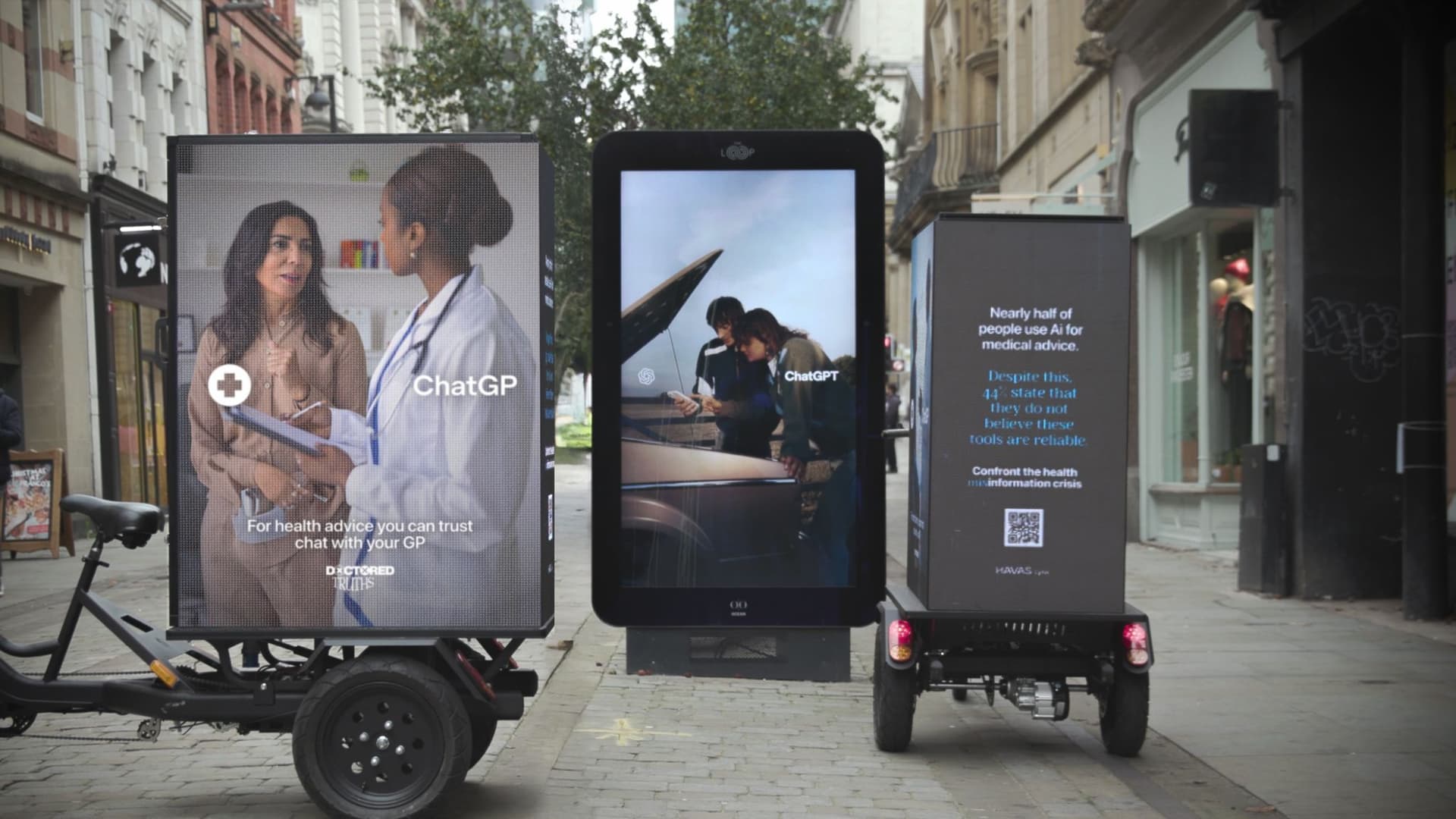 Digital AdBikes running the Havas Lynx ChatGP reactive campaign on a city street